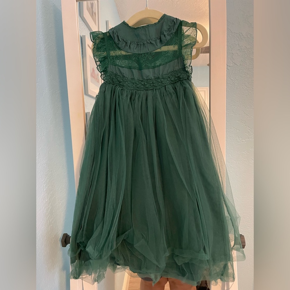 Girls green tulle dress. Size 5T. Worn once.